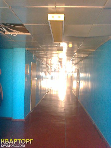 Rent out office. Киев,  Пуховская — photo 1
