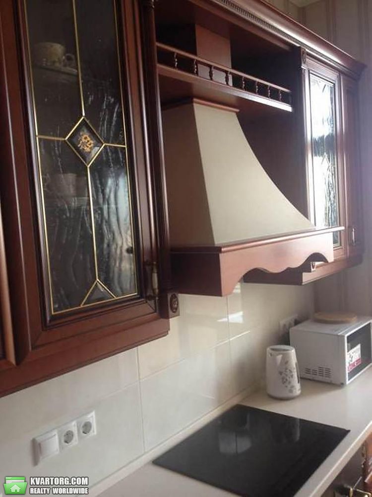 Rent out 2-room apartment. Киев,  Щорса — photo 4