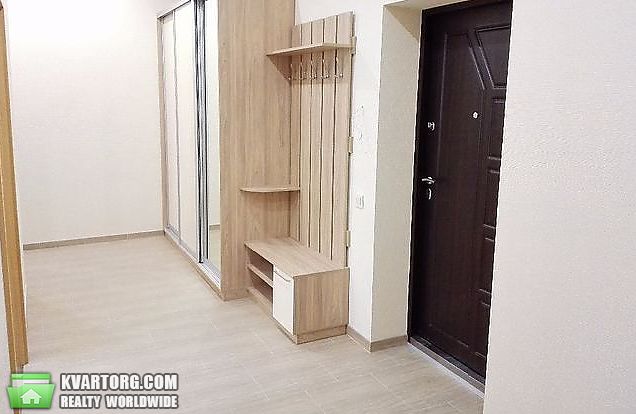 Rent out 2-room apartment. Киев,  Драгомирова — photo 2