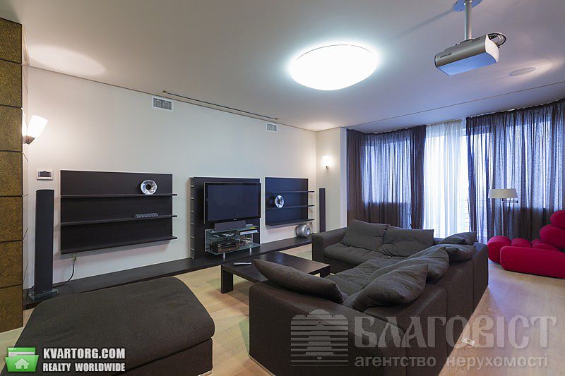 Sell 4-room apartment. Киев,  Щорса — photo 3