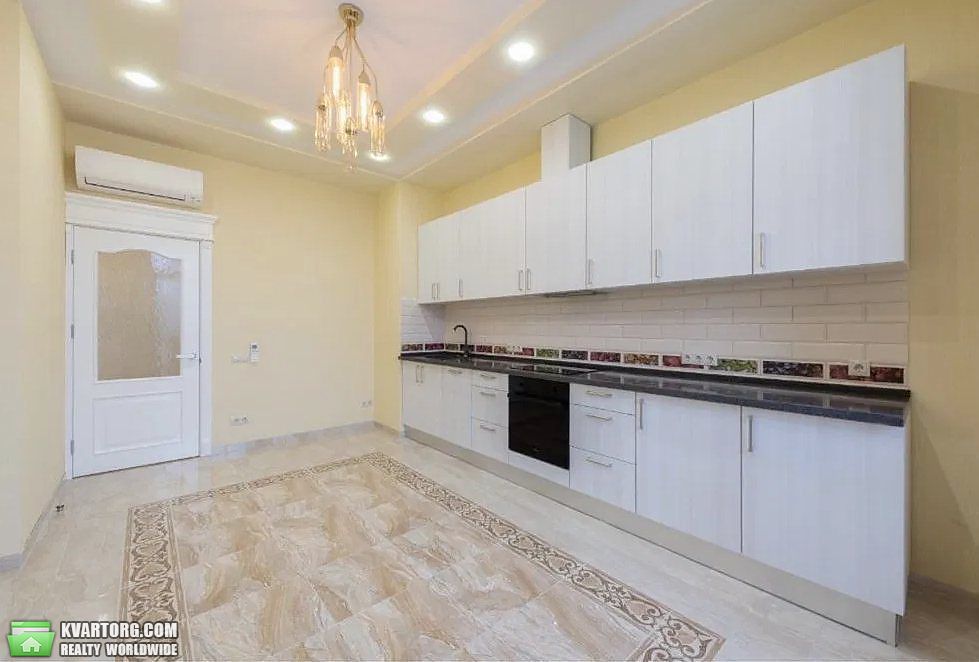 Sell 3-room apartment. Киев,  Богдана Хмельницкого — photo 2