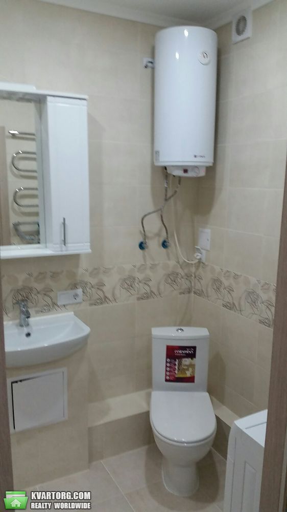 Rent out 1-room apartment. Киев,  Ясиноватский пер — photo 5