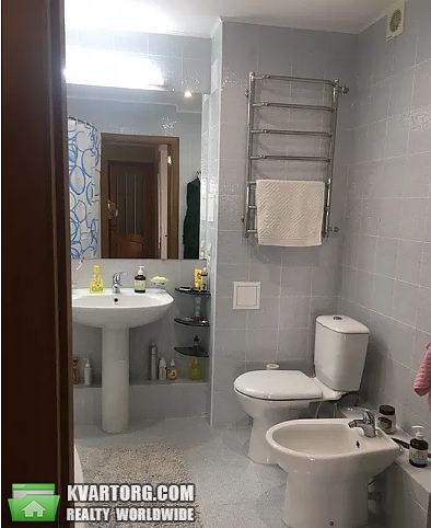 Sell 2-room apartment. Киев, Драгоманова ул. — photo 8