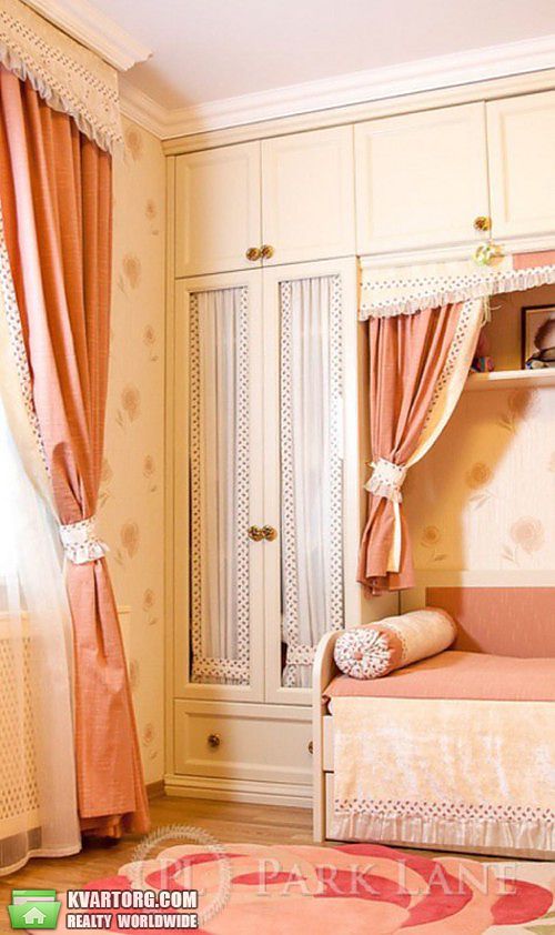 Sell 4-room apartment. Киев,  Дмитриевская — photo 4