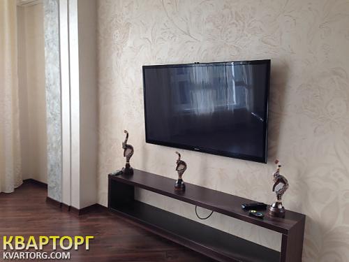 Rent out 2-room apartment. Киев,  Драгомирова — photo 3