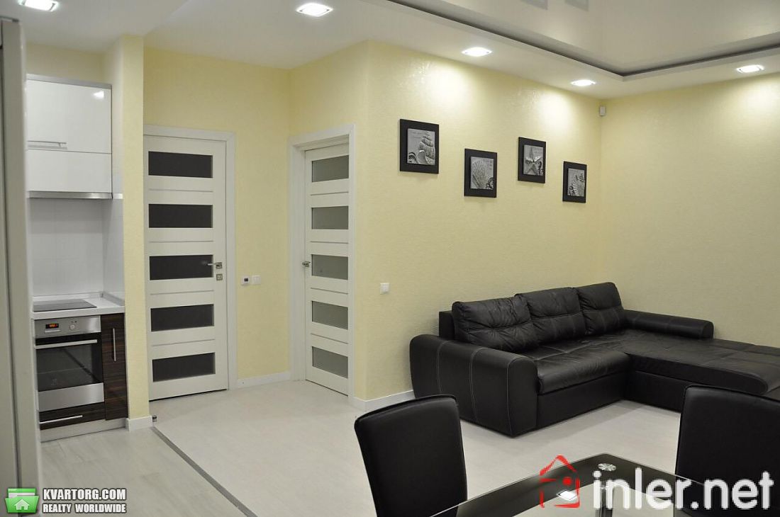 Rent out 2-room apartment. Одесса, Французский бульвар — photo 2
