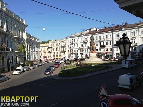 Rent out 3-room apartment. Одесса, Екатерининская площадь — photo 1