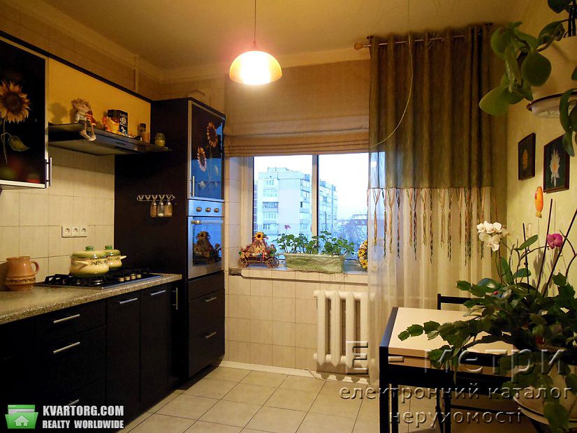 Sell 4-room apartment. Киев, Закревского — photo 8