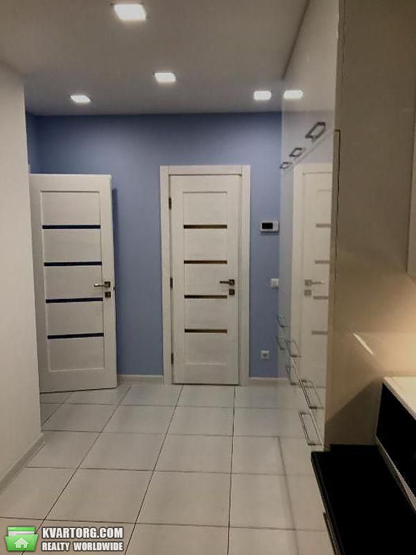 Rent out 2-room apartment. Киев,  Коломиевский пер — photo 8