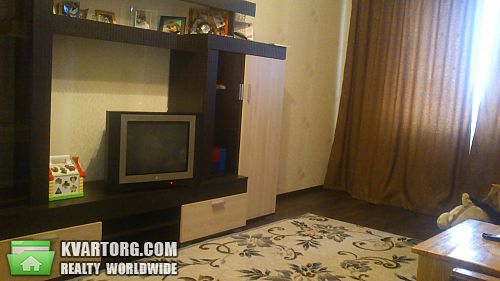 Rent out 2-room apartment. Днепропетровск, ул. Липовая — photo 1