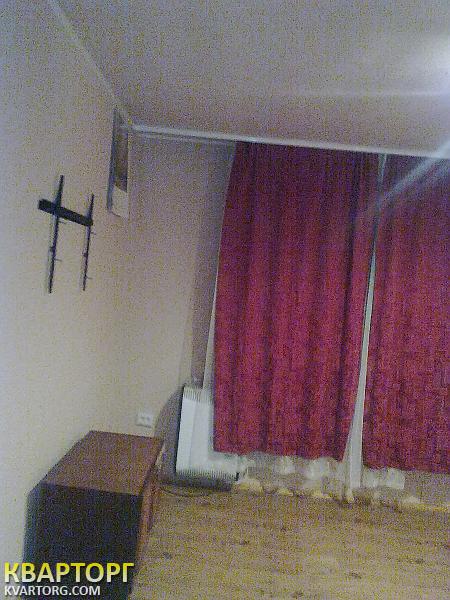 Rent out house. Киев, богатырская — photo 1