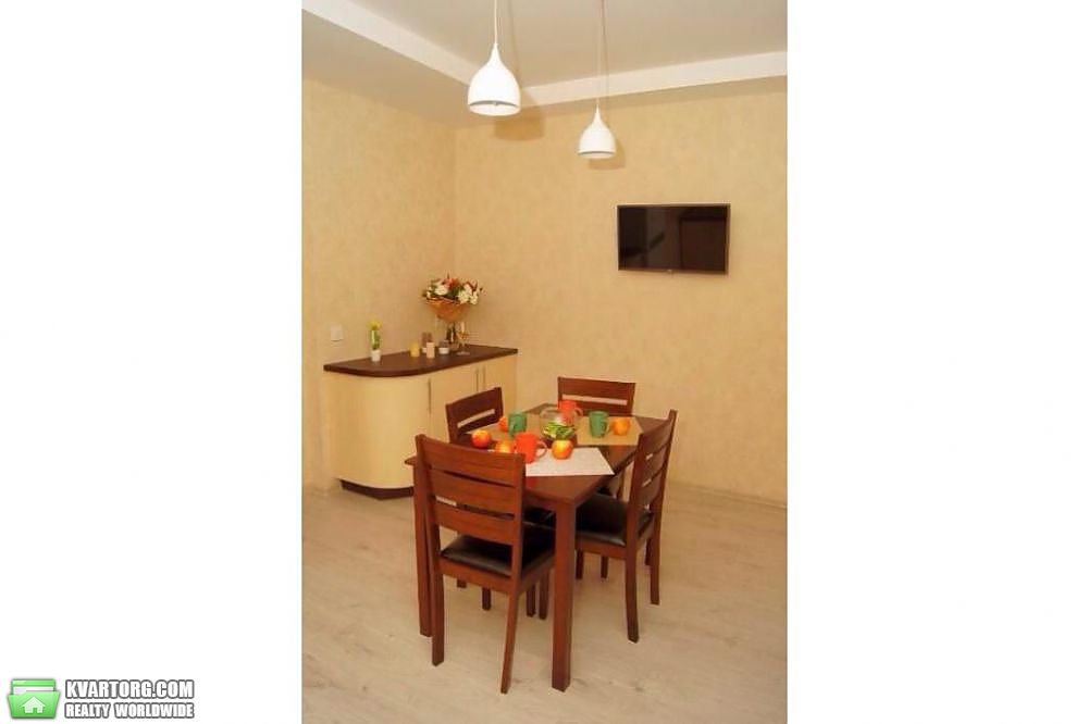 Rent out 2-room apartment. Киев, Сикорского ул. — photo 7