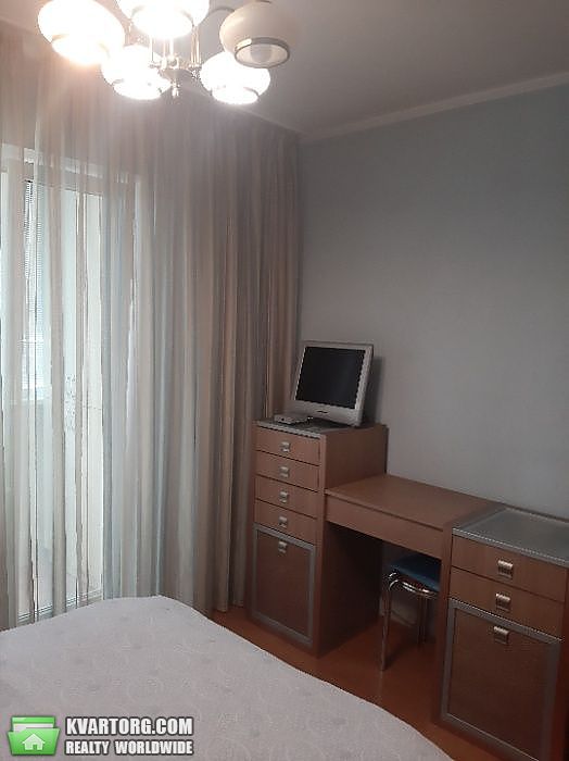 Sell 3-room apartment. Киев,  Свободы пр — photo 9