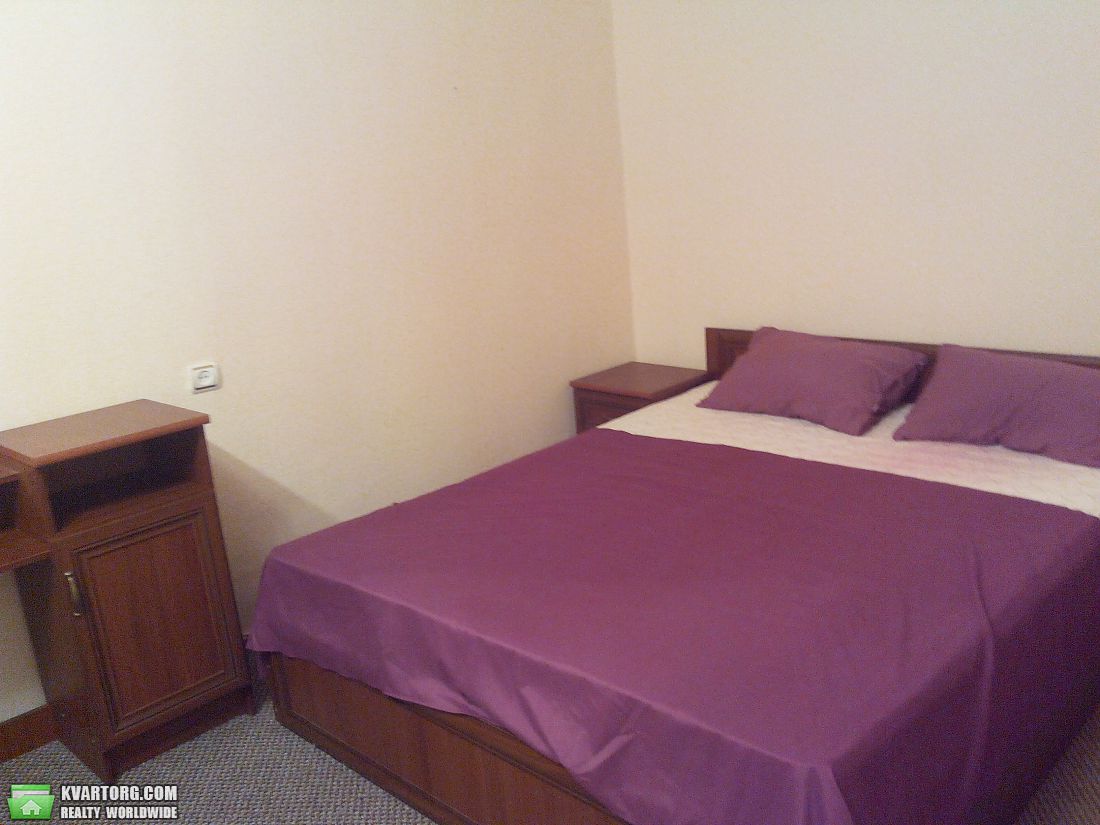 Rent out 1-room apartment. Киев,  Ватутина пр — photo 2