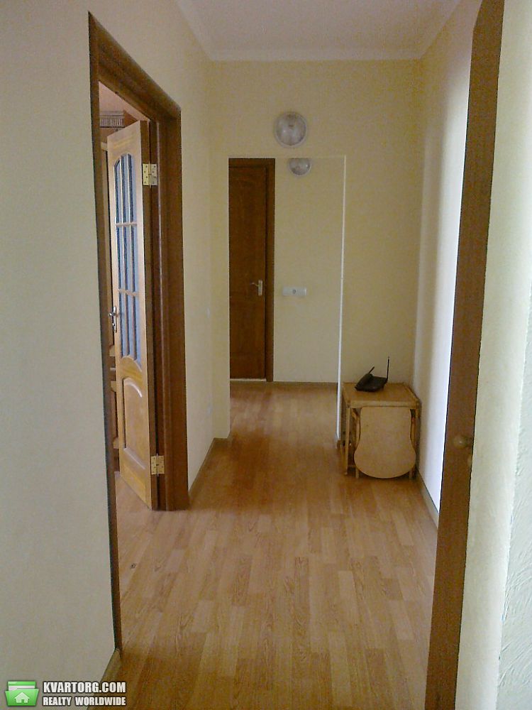 Rent out 3-room apartment. Киев,  Якубовского — photo 1
