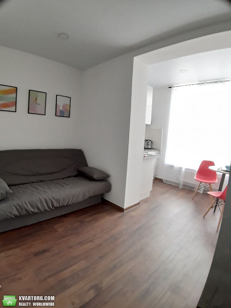 Rent out 1-room apartment. Киев, Небесной сотни — photo 1