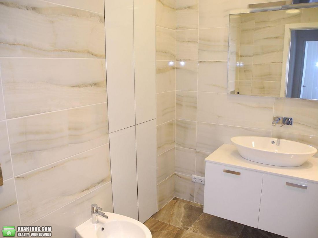 Rent out 3-room apartment. Киев,  Дмитриевская — photo 2