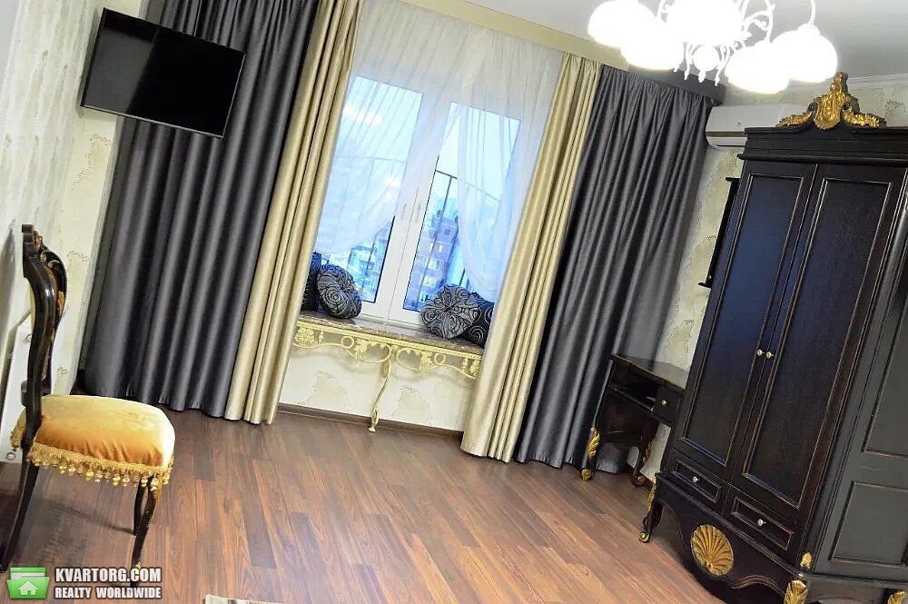Rent out 2-room apartment. Киев,  Княжий Затон — photo 5