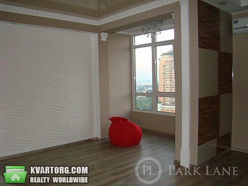 Sell 2-room apartment. Киев, Щорса — photo 1