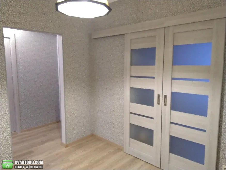 Sell 3-room apartment. Киев,  Урловская — photo 10