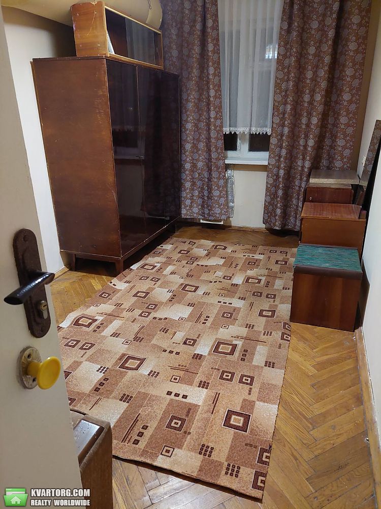 Rent out 3-room apartment. Киев,  Героев Космоса — photo 4
