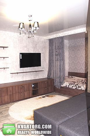 Rent out 1-room apartment. Днепропетровск, Рабочая — photo 1