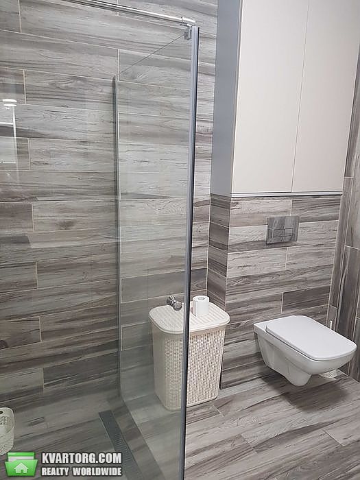 Rent out 2-room apartment. Киев, кховская — photo 4
