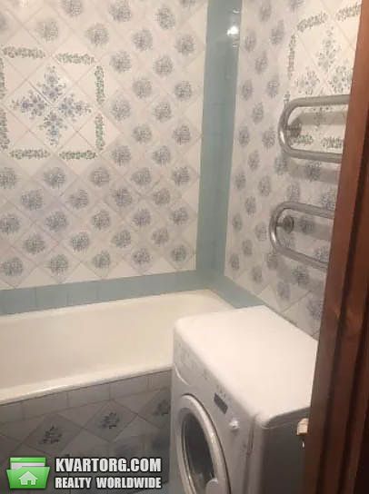 Rent out 2-room apartment. Киев,  Радужная — photo 1
