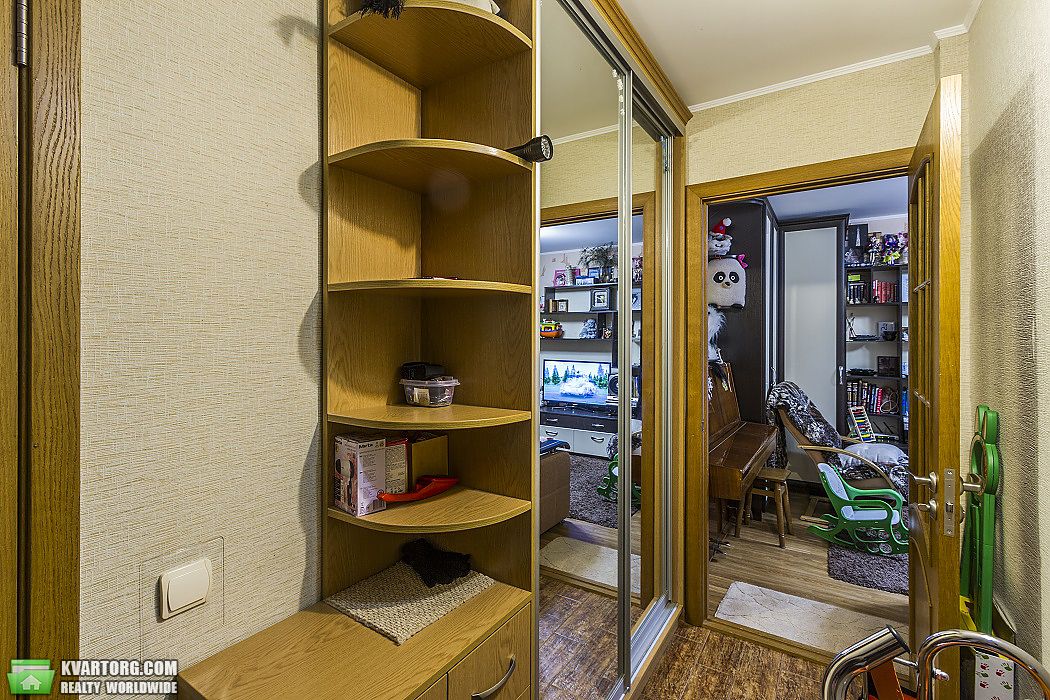 Sell 2-room apartment. Киев, ул. Булаховского — photo 3