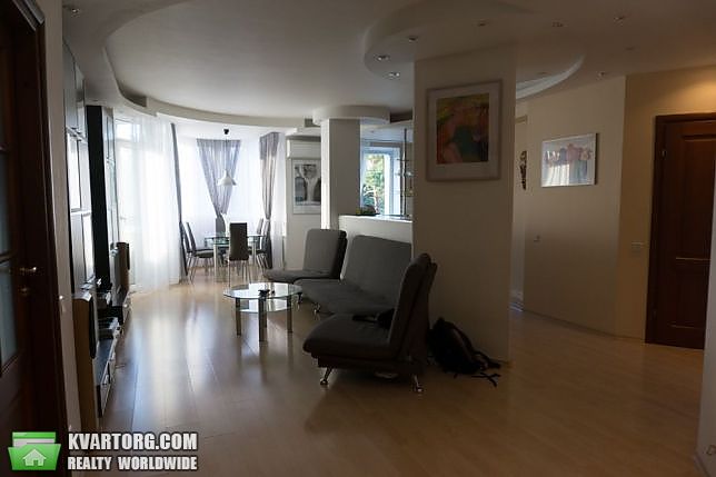 Rent out 3-room apartment. Киев,  Котельникова — photo 2