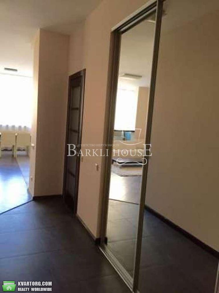 Rent out 2-room apartment. Киев,  Павловская — photo 6