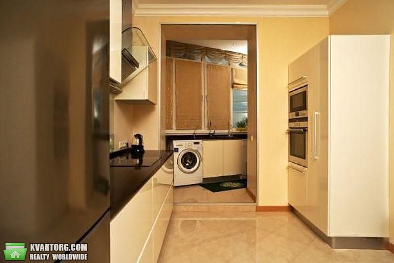 Rent out 3-room apartment. Киев,  Щорса — photo 5