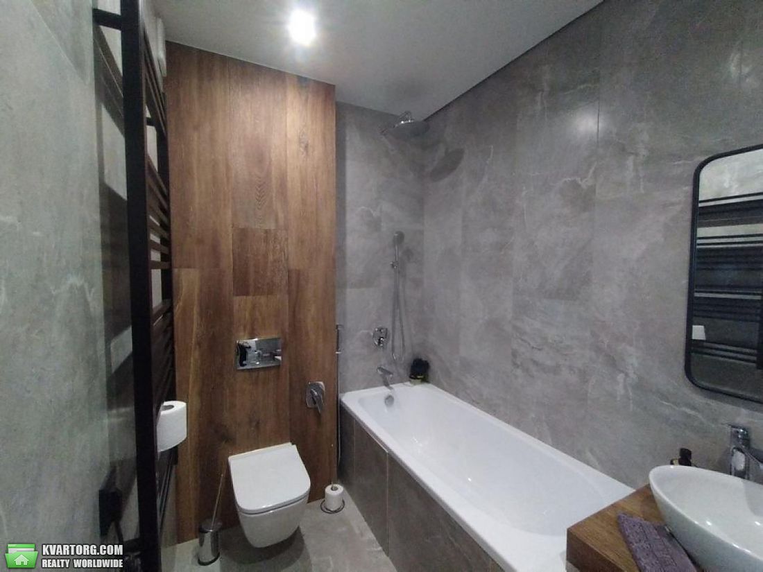 Rent out 3-room apartment. Киев,  Юношеская — photo 6