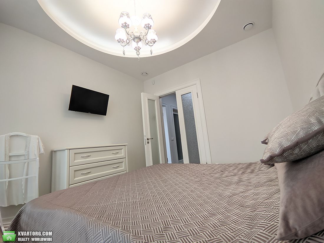 Sell 2-room apartment. Киев,  Вышгородская — photo 5