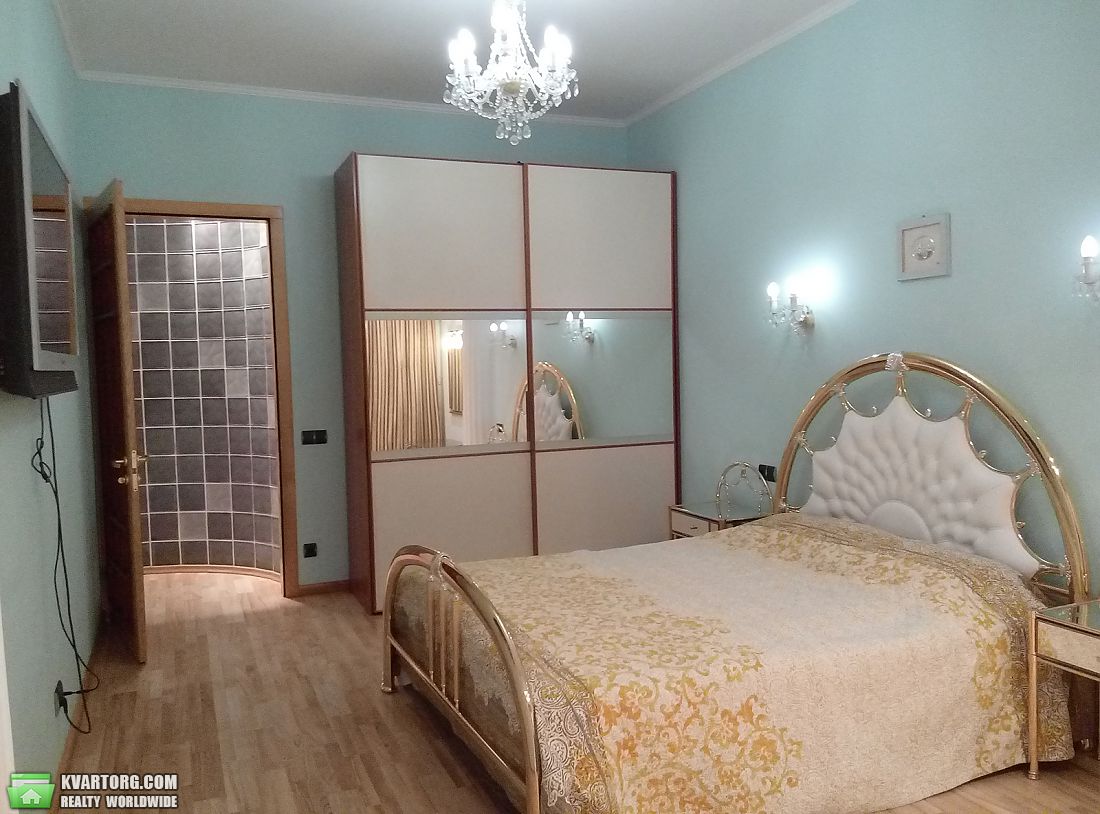 Rent out 3-room apartment. Киев,  Ковпака — photo 6