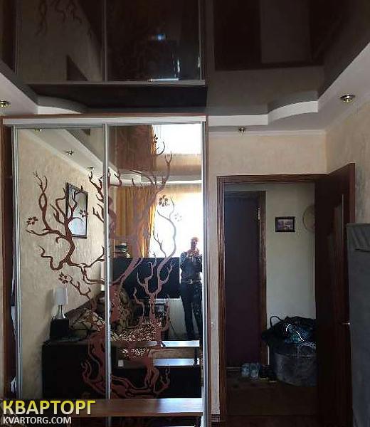 Sell 2-room apartment. Киев,  Гната Юры — photo 2