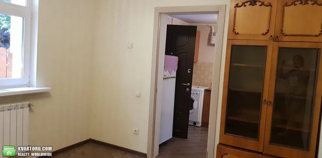 Rent out house. Киев, Рощинский переулок — photo 4