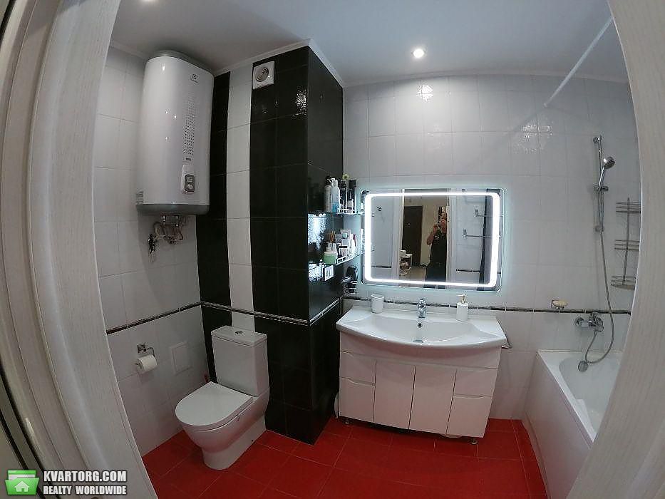 Sell 3-room apartment. Киев,  Ломоносова — photo 1