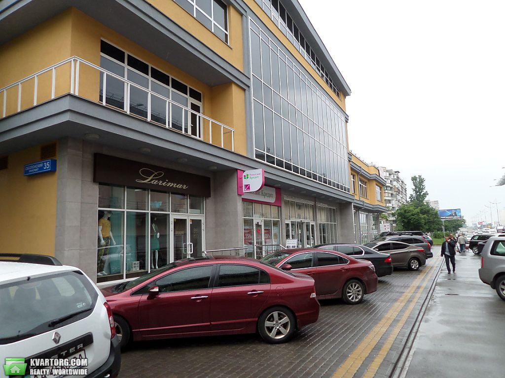 Rent out shop. Киев,  Оболонский пр — photo 1