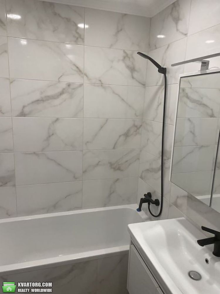 Sell 2-room apartment. Киев,  Радужная — photo 3