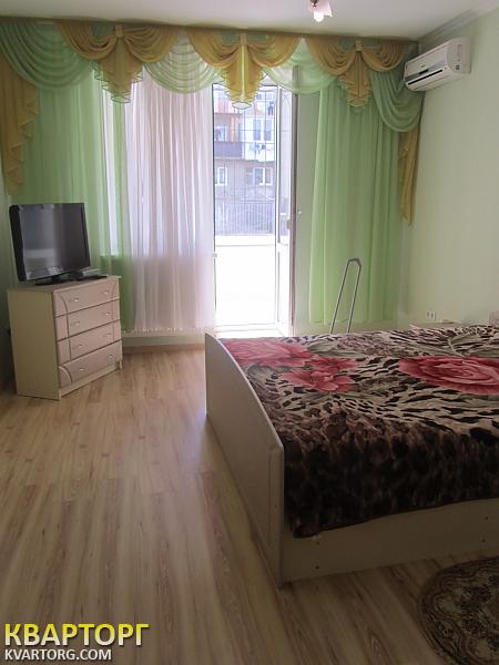 Rent out 2-room apartment. Одесса, Французский б-р — photo 1
