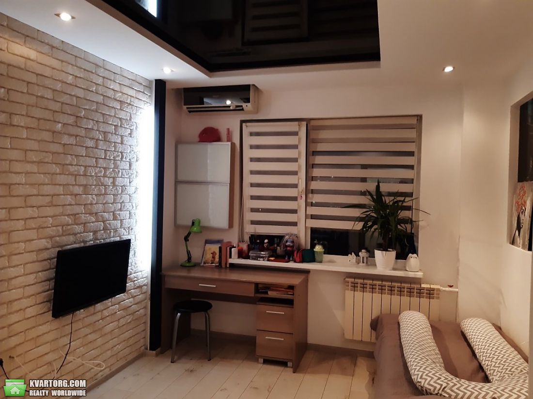 Sell 3-room apartment. Киев, петра панча — photo 4
