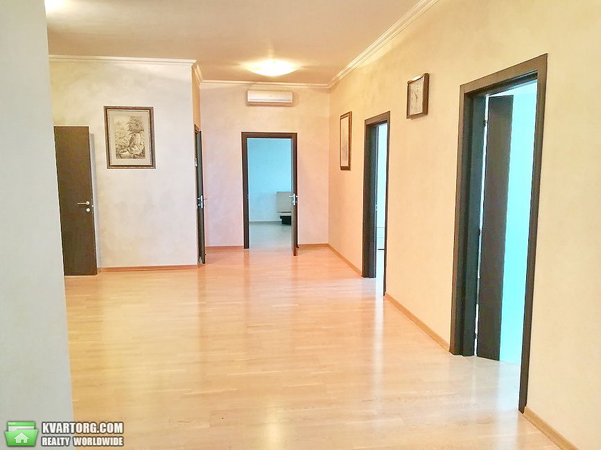 Rent out 4-room apartment. Киев, Зверинецкая — photo 10