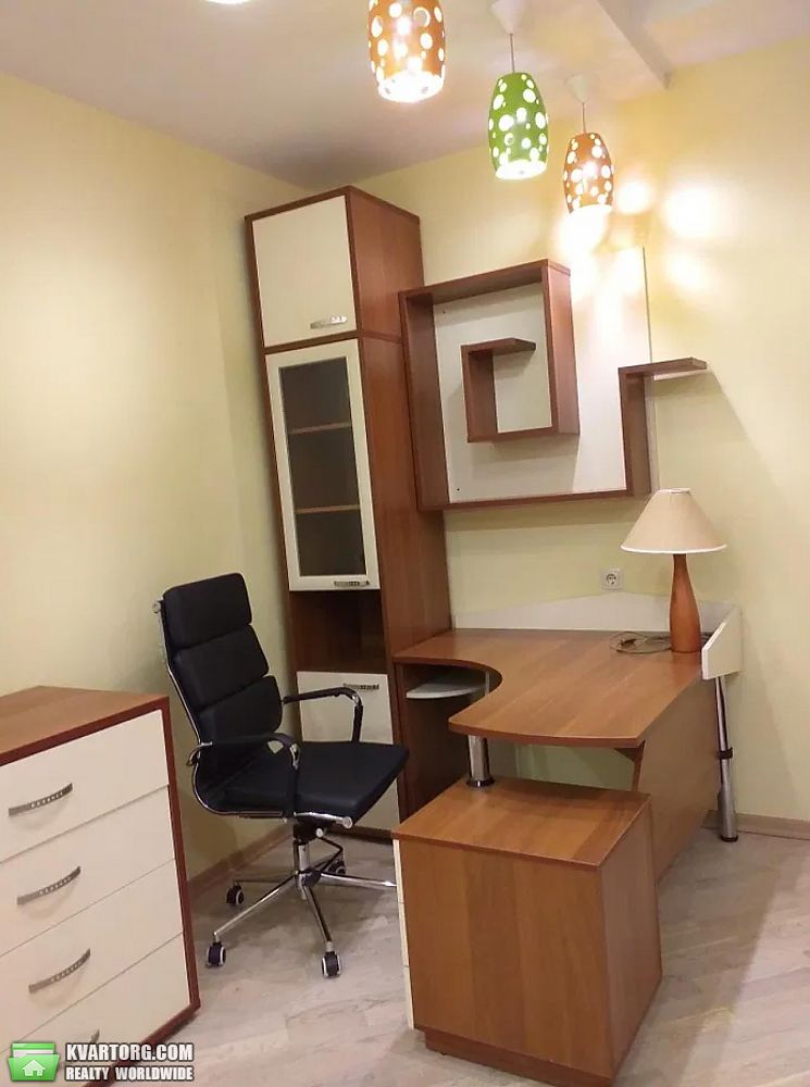 Rent out 3-room apartment. Киев,  Артема — photo 9