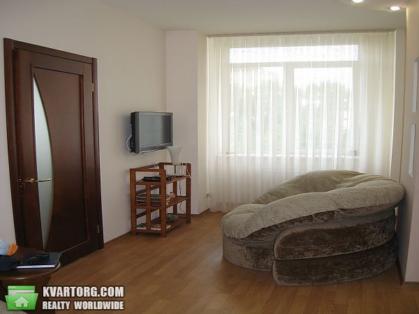 Rent out 2-room apartment. Днепропетровск,  Жуковского — photo 6