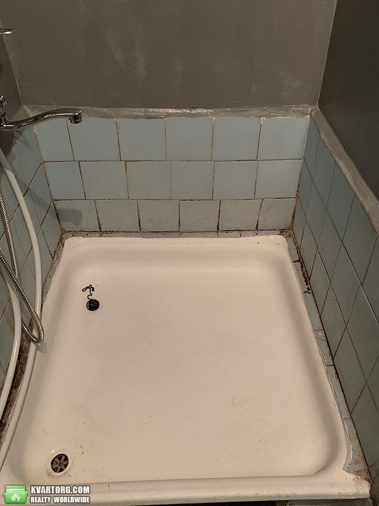 Rent out 1-room apartment. Киев,  Вершигоры — photo 7