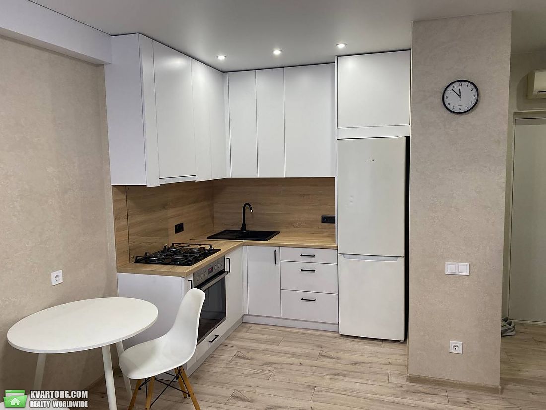 Rent out 1-room apartment. Одесса, Инглези — photo 1