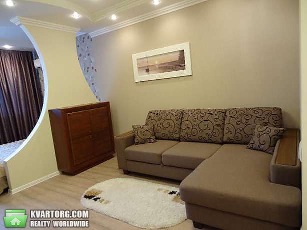 Rent out 1-room apartment. Киев,  Бажана — photo 8