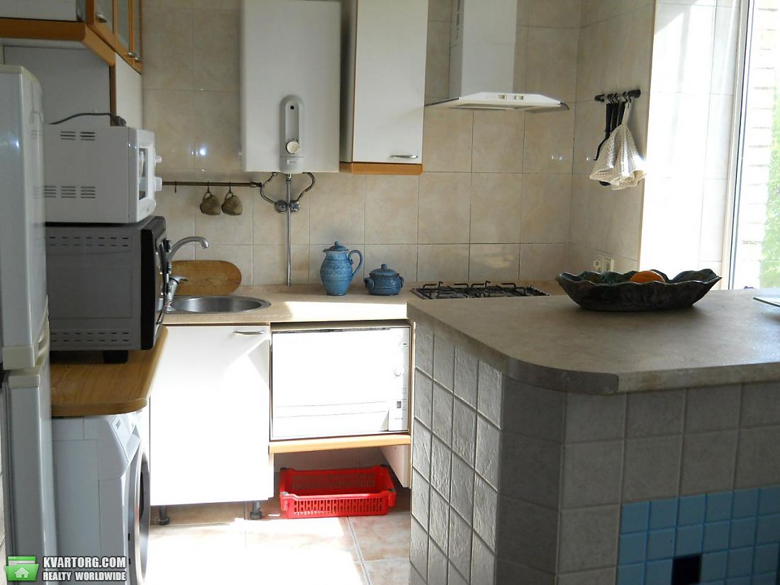 Rent out 3-room apartment. Киев,  Бастионная — photo 7