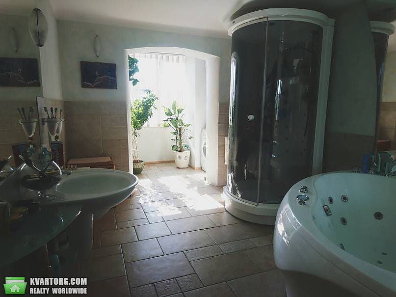 Sell 4-room apartment. Киев,  Драгоманова — photo 5
